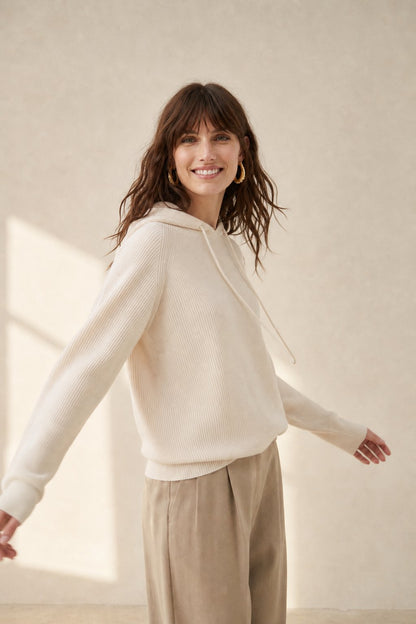 Women's Cashmere-Blend Relaxed Fit Hoodie Sweater – Women's khaki cashmere-blend hoodie sweater side view
