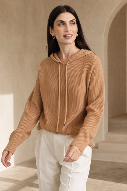 Women's Cashmere-Blend Relaxed Fit Hoodie Sweater – Women's camel cashmere-blend hoodie sweater front view