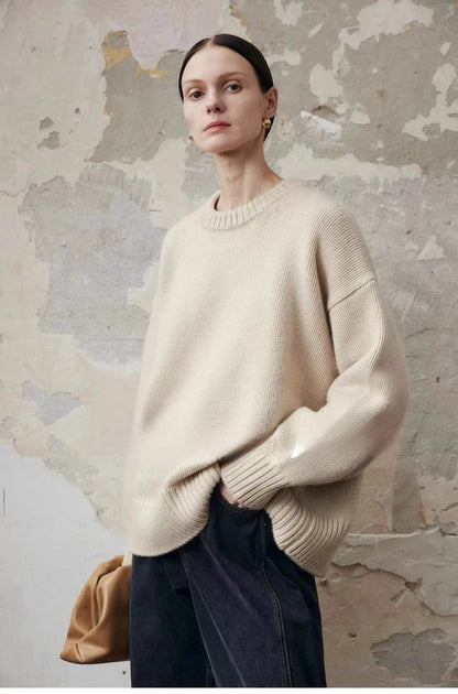 Women's Oversized Pure Cashmere Knit Sweater – Flat lay of gray cashmere sweater